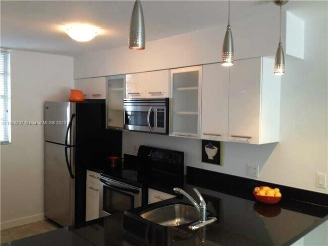 Foto del edificio - 777 NE 62nd St