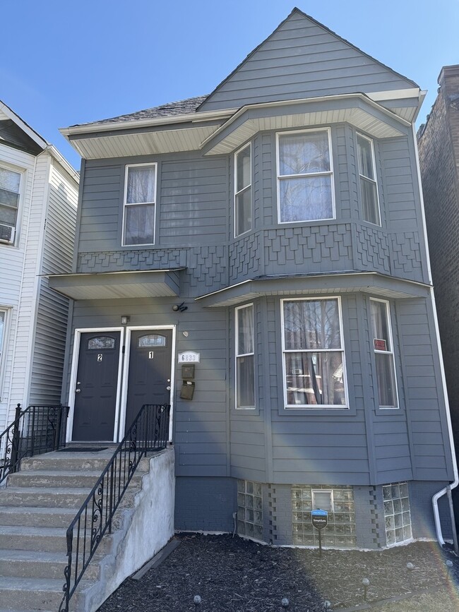 Building Photo - 6833 S Calumet Ave