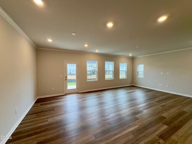 Building Photo - 1507 Tea Time Trl