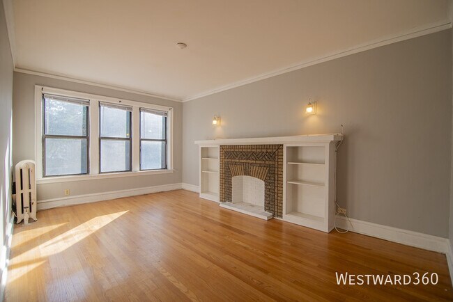 Foto del edificio - 6055 N Ridge Ave