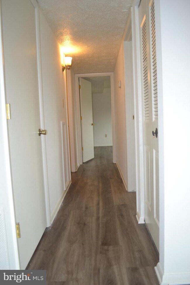 Foto del edificio - 600 Heather Ridge Dr