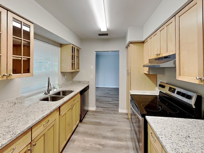 Foto del edificio - Charming 3-Bed Home in Spring Hill