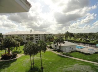 Foto del edificio - 3511 Village Blvd