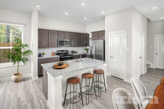 Interior Photo - Tricon Willow Creek