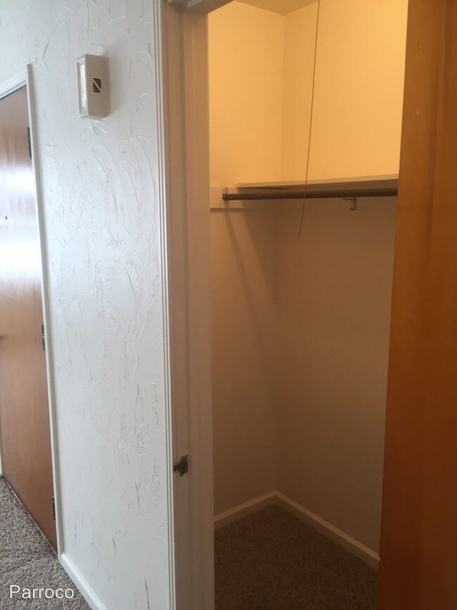 Foto del edificio - 1115 Edgewater Ave