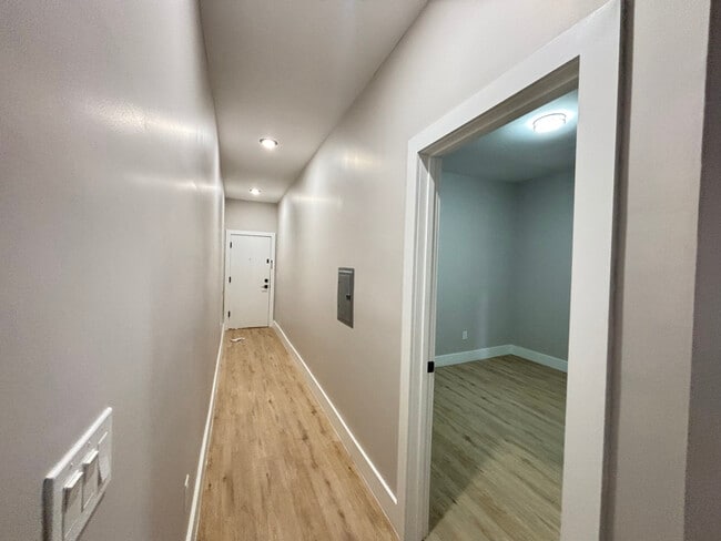 Building Photo - 5008 Palisade Ave