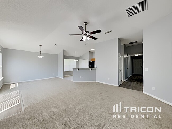 Building Photo - 6830 Shoreline Ln