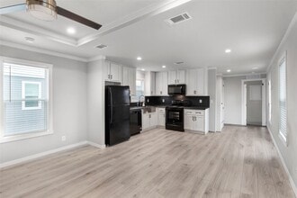 Building Photo - 119 Mooney Rd