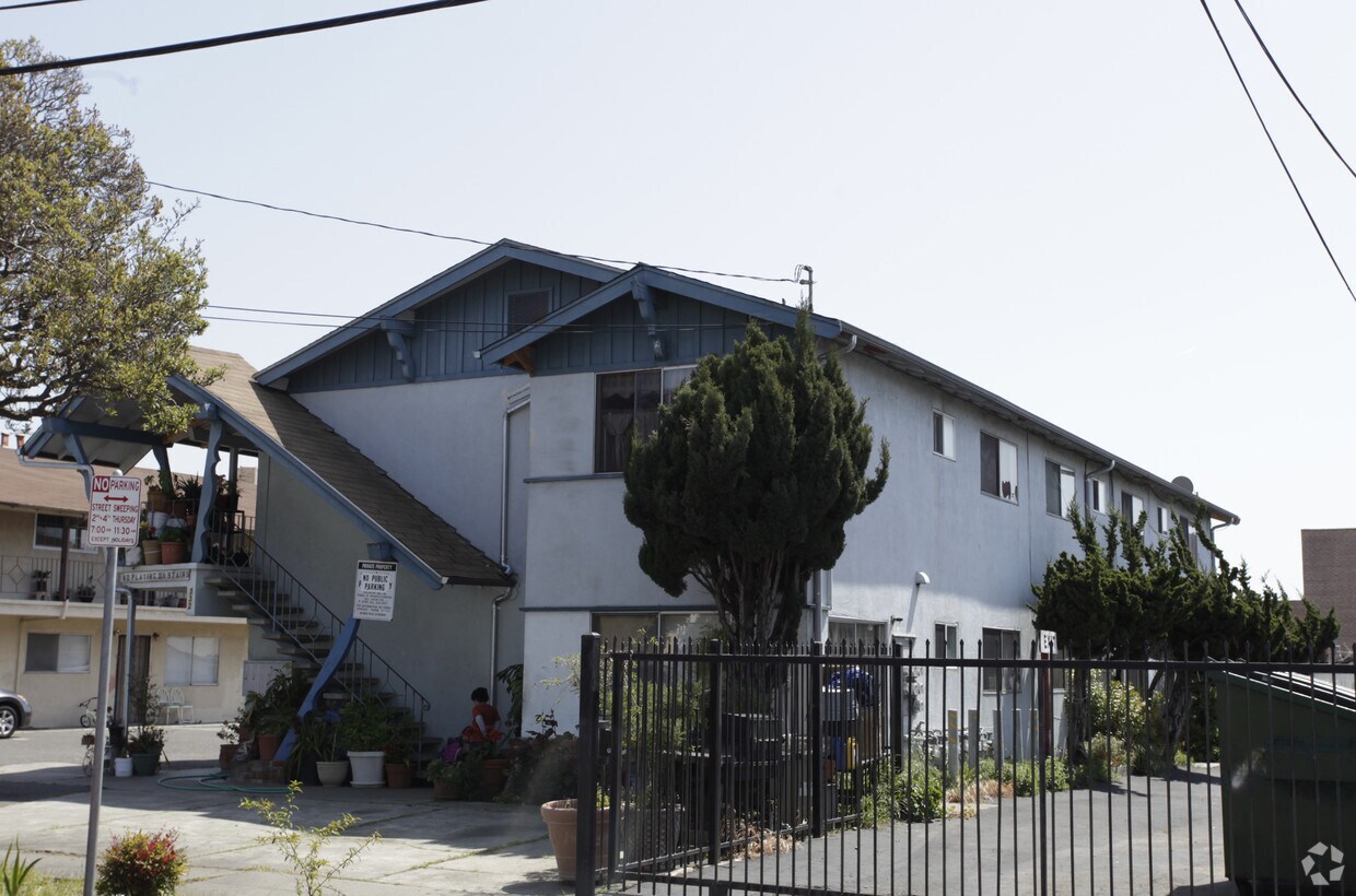 332 Dumont Ave, Hayward, CA 94544 332 Dumont Ave Hayward, CA