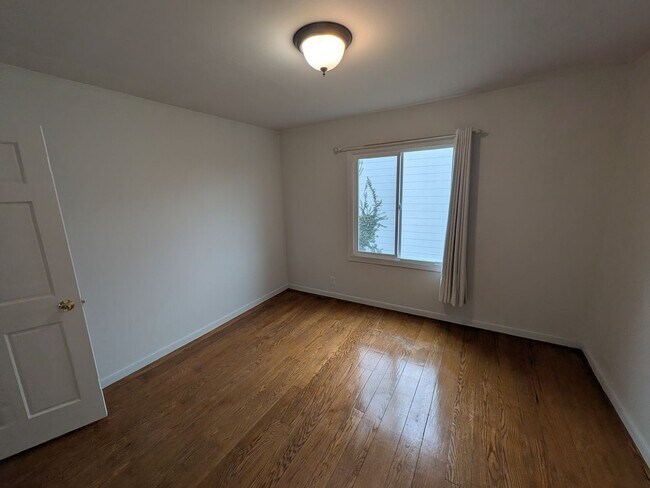 Foto del edificio - 702 43rd Ave