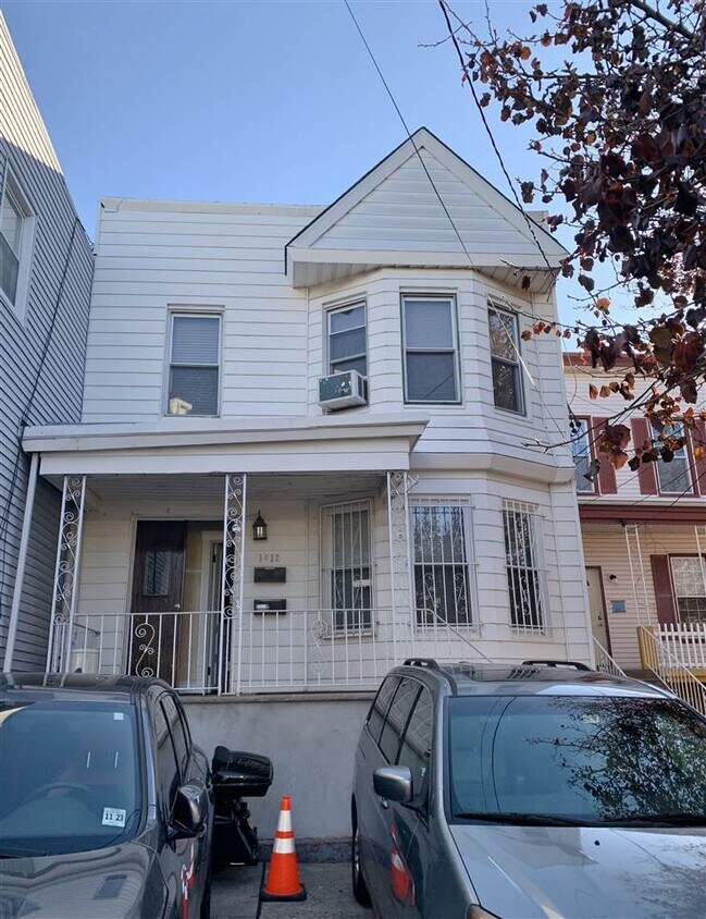 1012 Paterson Plank Rd, North Bergen, NJ 07047 House Rental in North