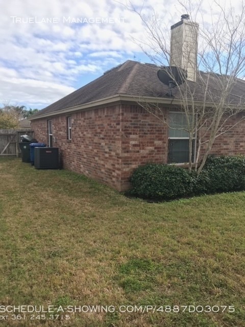 Building Photo - 7617 Beau Terre