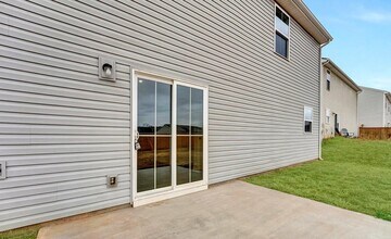 Building Photo - 8 Torrington Dr