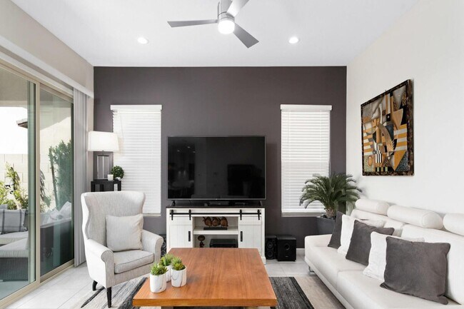 Foto del edificio - 18426 N 65th Pl