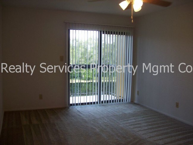 Foto del edificio - 2835 Winkler Ave