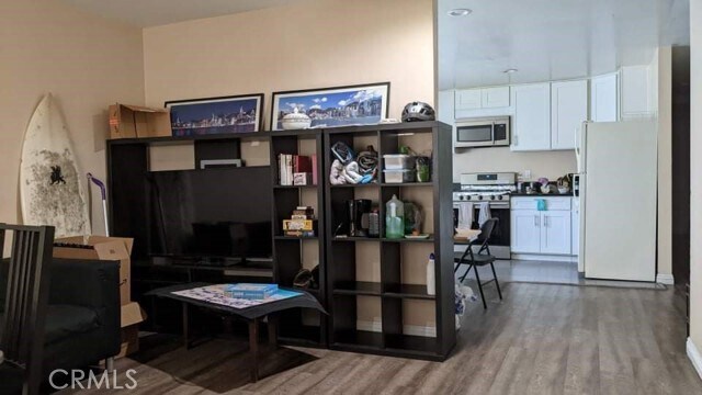 Foto del edificio - 1299 W 37th Dr