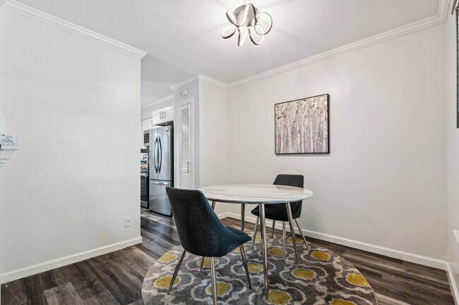 Building Photo - 5335 Bent Tree Forest Dr