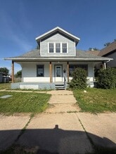 Building Photo - 721 S Arnold St