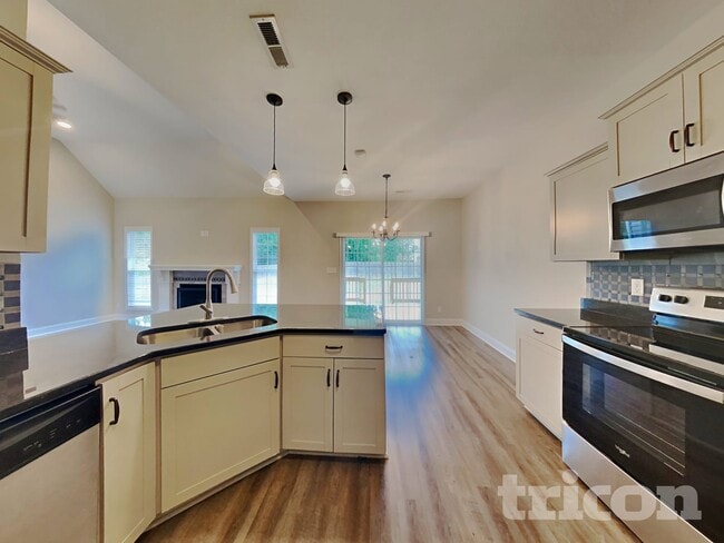 Foto del edificio - 120 Sumter Ln