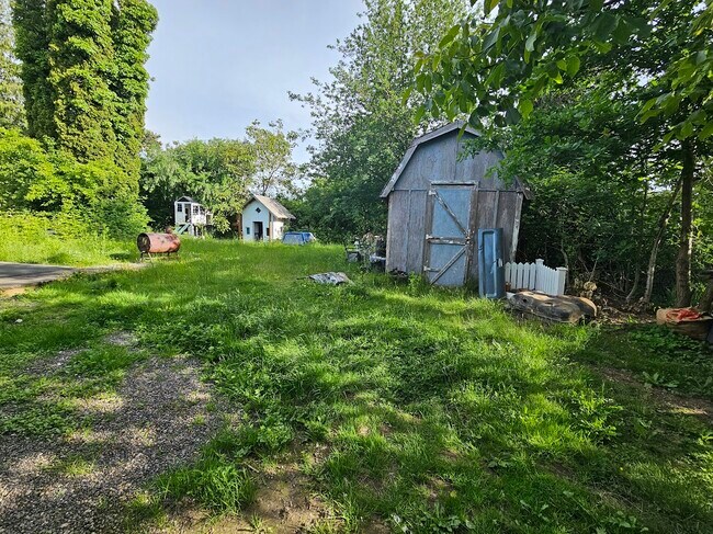 Photo du bâtiment - 45189 Watson Rd
