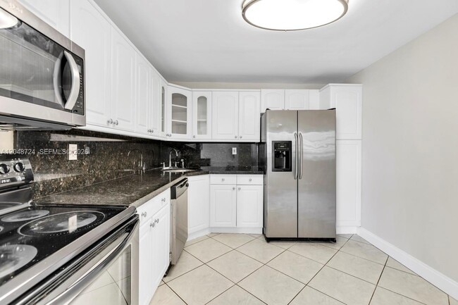 Building Photo - 2750 NE 183rd St