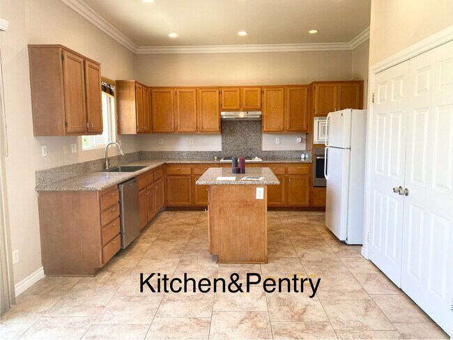 Building Photo - 6565 Cordierite Ct