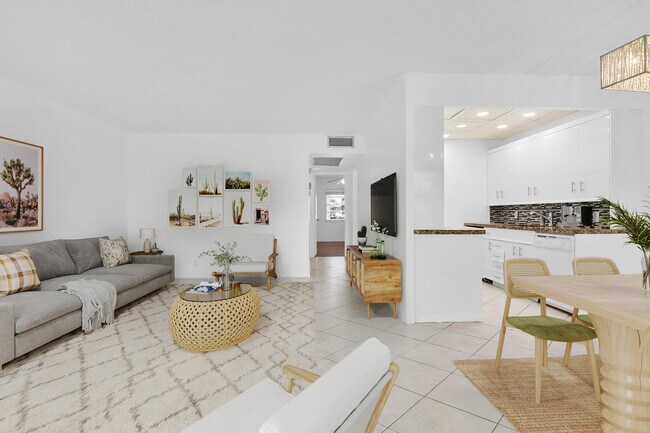 Building Photo - 2043 Cornwall C