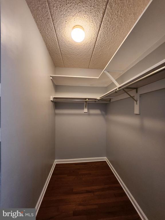 Building Photo - 1109 Deer Run