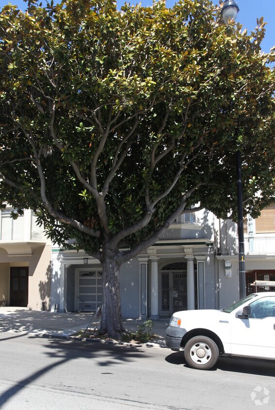 Building Photo - 173 Dolores St