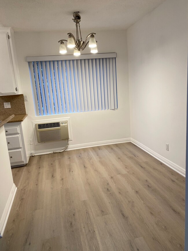 Building Photo - 8556 Gregory Way