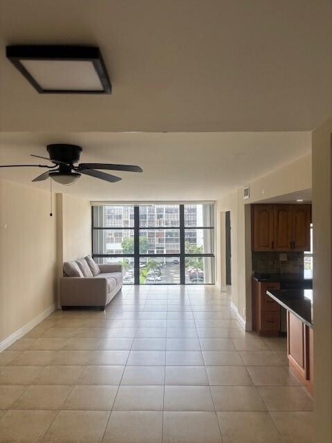 Building Photo - 800 Parkview Dr