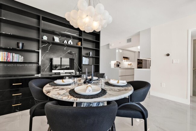 Building Photo - 90 Alton Rd