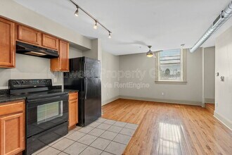 Building Photo - 4244 Chouteau Ave