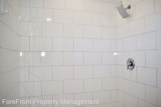 Foto del edificio - 731-743 Byrnes Dr