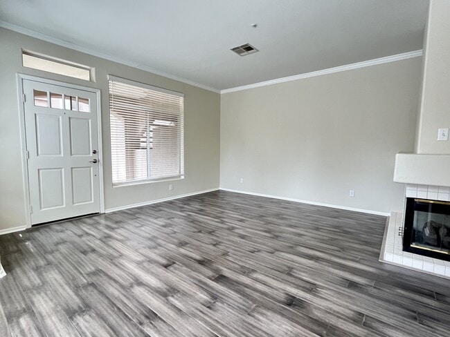 Foto del edificio - 12604 Carmel Country Rd