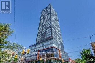 Building Photo - 203-1203 College St