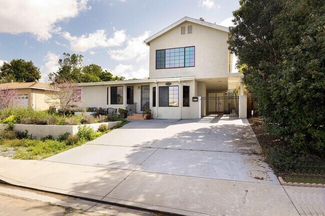 Building Photo - 4025 Casita Way