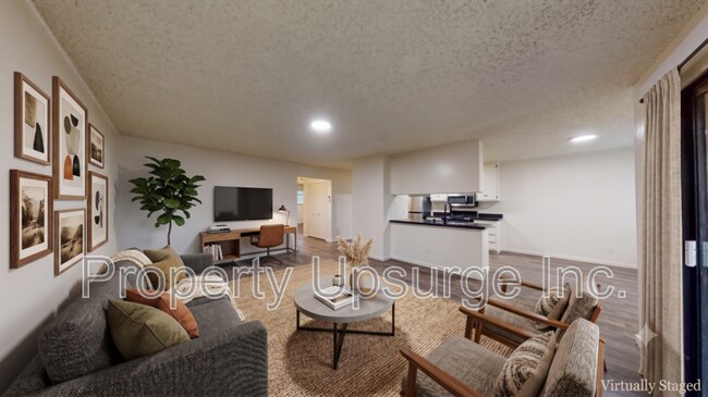 Foto del edificio - 905 Lakeside Dr