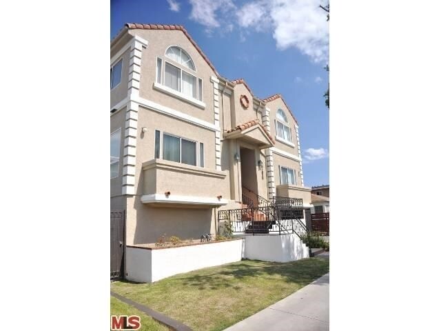 Primary Photo - 8706 Ramsgate Ave