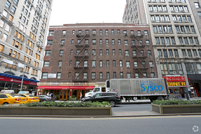 Building Photo - 8 Gramercy Park