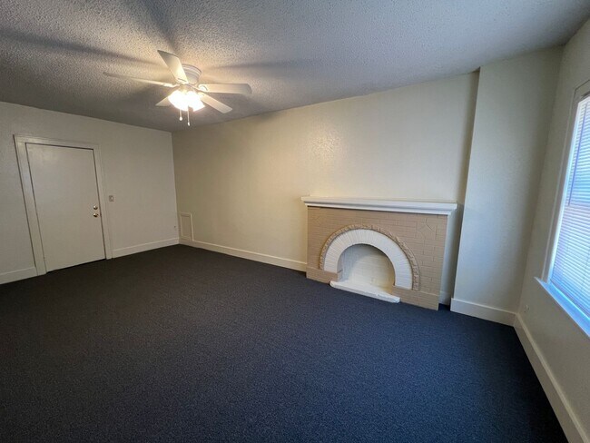 Foto del edificio - Updated Studio in the Paseo District