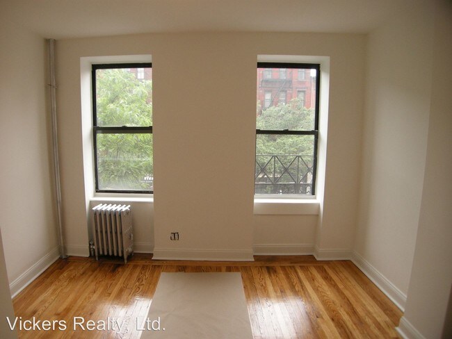 Building Photo - 710-712 9th Ave