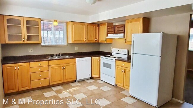 Foto del edificio - 2 br, 1.5 bath House - 324 E Sunset Ave