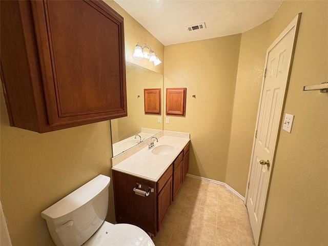 Building Photo - 2925 Goldenwave Dr