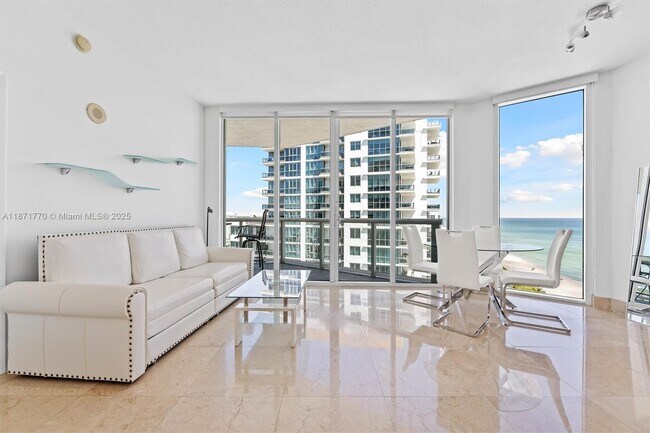 Foto del edificio - 6515 Collins Ave