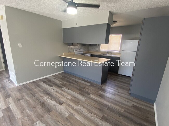 Foto del edificio - 2627 E Uintah St
