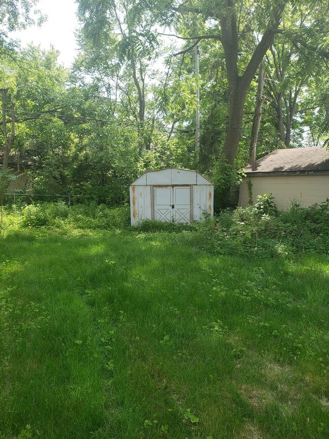 Building Photo - Ranch