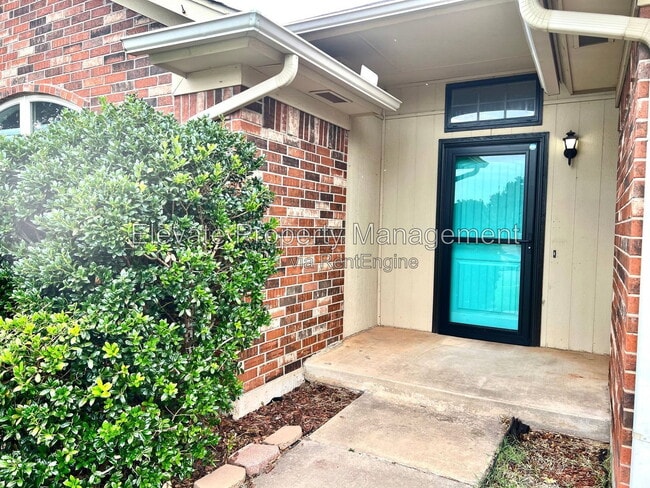 Foto del edificio - 16405 Otter Dr