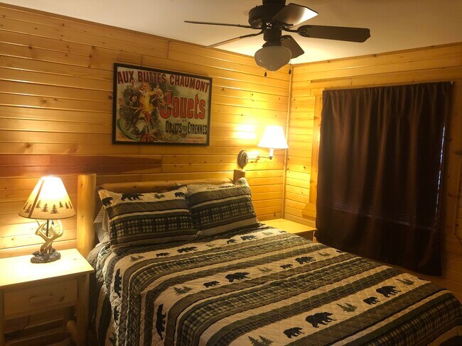 Foto del edificio - 313 Hilltop Ct