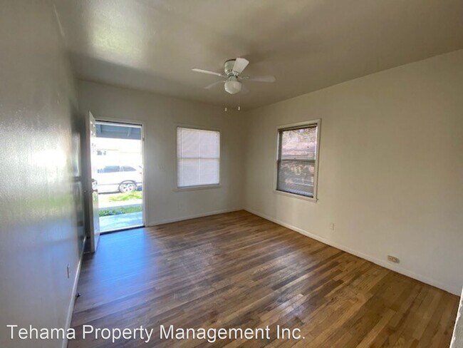 Building Photo - 2 br, 1 bath House - 925 Hickory St.
